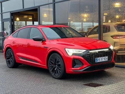 Brugt Audi Q8 e-tron Black Edition 300 kW (408 HK) 2023 Rødmetal SUV