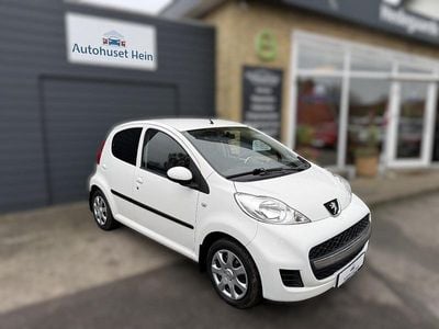 Hvid Brugt 2011 Peugeot 107 Active Hatchback | 39.800 kr. (Lidt for dyr)