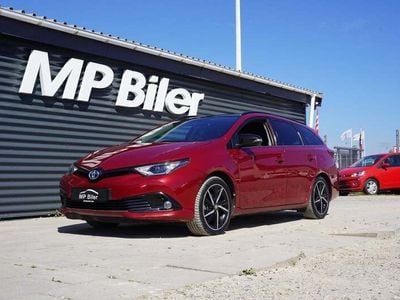 Bordeauxmetal Brugt 2017 Toyota Auris Hybrid H2 Stationcar | 119.700 kr. (Fair pris)