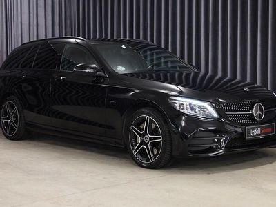 Sortmetal Brugt 2020 Mercedes C300e AMG line Stationcar | 349.900 kr. (Fair pris)