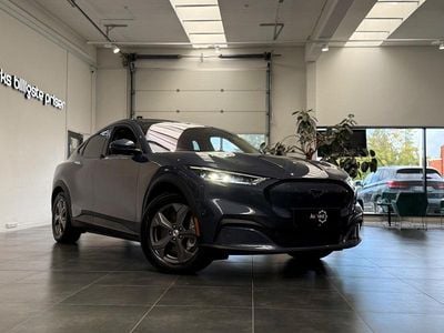 Gråmetal Brugt 2021 Ford Mustang Mach-E Extended Range SUV | 227.799 kr. (God pris)