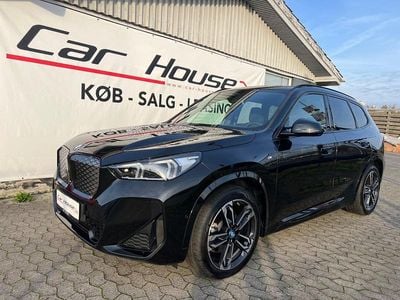 Sortmetal Brugt 2024 BMW iX1 M Sport SUV | 369.900 kr. (Lidt for dyr)