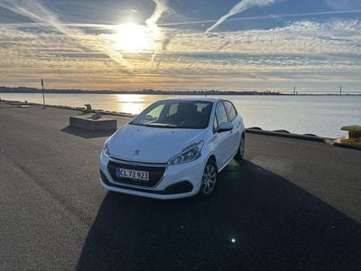 Beige Brugt 2019 Peugeot 208 Emotion+ Hatchback | 74.900 kr. (God pris)