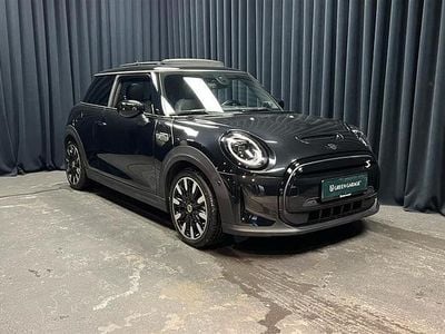 Midnight black Brugt 2023 Mini Cooper SE Hatchback | 189.900 kr. (Lidt for dyr)
