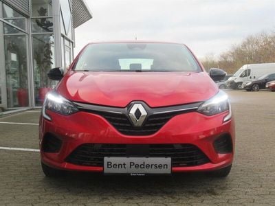 Flamme rød metallak Brugt 2023 Renault Clio V Equilibre Hatchback | 159.990 kr. (Fair pris)