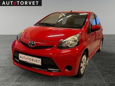 Rød Brugt 2013 Toyota Aygo T1 Hatchback | 39.700 kr. (God pris)