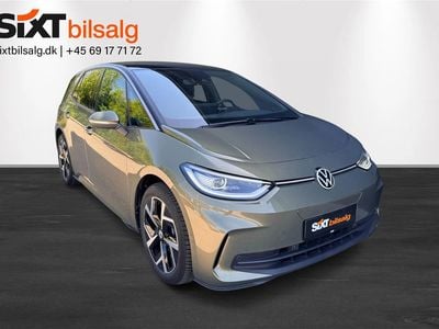 Olive green metallic Brugt 2024 VW ID.3 Pro Performance Hatchback | 254.900 kr. (Lidt for dyr)
