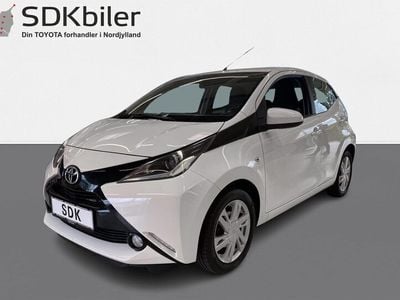 Flash white Brugt 2014 Toyota Aygo Touch Hatchback | 59.900 kr. (Fair pris)