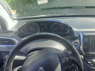 Hvid Brugt 2018 Peugeot 2008 Active SUV | 78.000 kr.