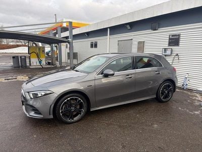 Mørkgrå Brugt 2021 Mercedes A250 AMG line Hatchback | 235.000 kr. (Fair pris)