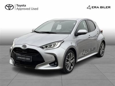 Sølvmetal Ny 2024 Toyota Yaris Hybrid Executive Hatchback | 279.900 kr.