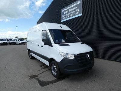 Hvid Ny 2024 Mercedes Sprinter Van | 385.000 kr.