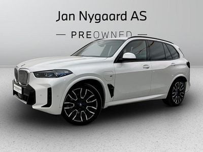 Hvidmetal Brugt 2023 BMW X5 M Sport SUV | 1.150.000 kr. (Lidt for dyr)