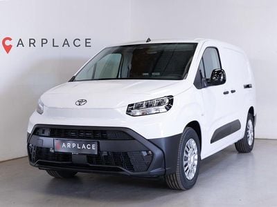 Hvid Ny 2025 Toyota Proace City Van | 169.900 kr.