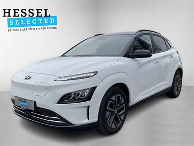 Chalk white / phantom black Brugt 2021 Hyundai Kona Premium SUV | 179.900 kr. (Fair pris)