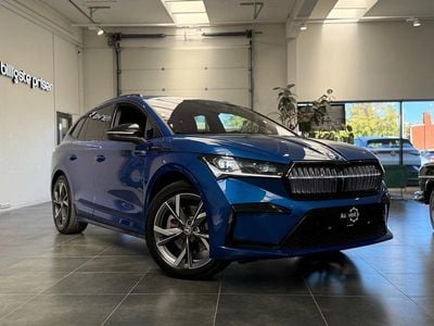 Mørkblåmetal Brugt 2023 Skoda Enyaq iV SportLine SUV | 294.799 kr. (Lidt for dyr)