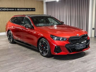 Rødmetal Brugt 2024 BMW i5 Stationcar | 849.900 kr. (Dyr)