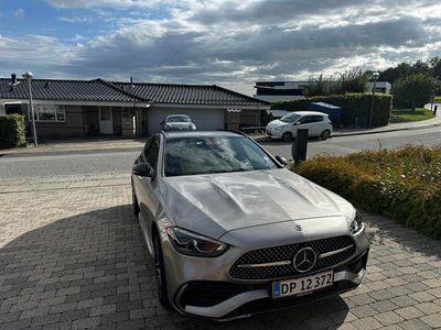Mojave silver Brugt 2023 Mercedes C300 AMG line Stationcar | 445.000 kr. (God pris)