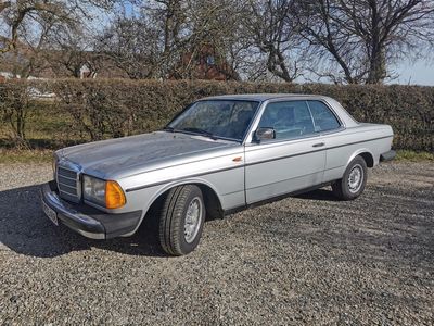 brugt Mercedes 200 300 (W123) coupe