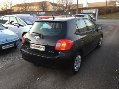 brugt Toyota Auris 2,2 D-CAT 177 Sol Sport