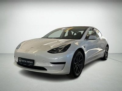 Brugt Tesla Model 3 Standard Range 239 kW (325 HK) 2020 Hvidmetal Sedan