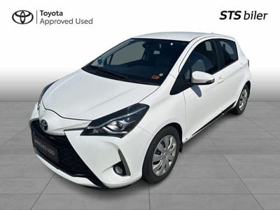 Pure white Brugt 2020 Toyota Yaris Limited Hatchback | 149.995 kr. (Dyr)