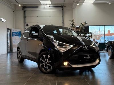 Sortmetal Brugt 2021 Toyota Aygo x-press Hatchback | 94.799 kr. (Fair pris)