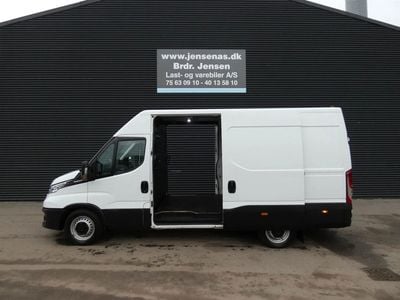 Hvid Brugt 2022 Iveco Daily Van | 299.800 kr.