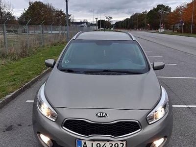Grå Brugt 2013 Kia Ceed Hatchback | 57.000 kr. (Lidt for dyr)
