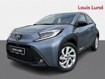 1k3celestite grey Ny 2024 Toyota Aygo Active Hatchback | 162.900 kr. (Lidt for dyr)