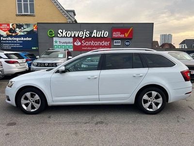Hvid Brugt 2019 Skoda Octavia Ambition Stationcar | 139.900 kr. (God pris)