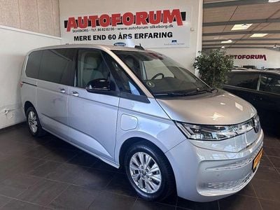 Sølvmetal Brugt 2023 VW Multivan Life Van | 336.900 kr.
