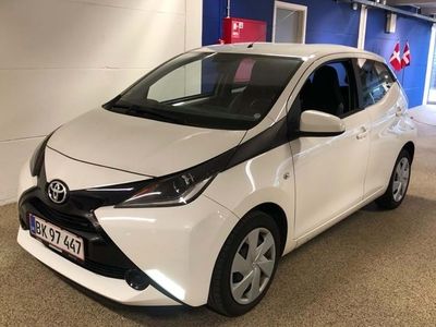 brugt Toyota Aygo 10 VVT-I X-Play + Touch 69HK 5d
