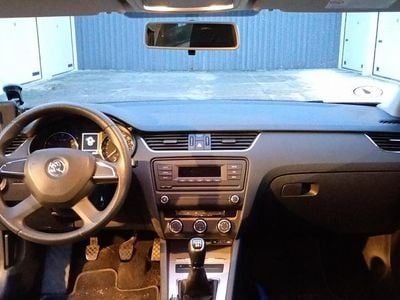 Grå Brugt 2014 Skoda Octavia Ambition Hatchback | 80.000 kr. (Fair pris)
