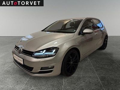 Sølvmetal Brugt 2013 VW Golf VII Highline Hatchback | 99.700 kr. (Lidt for dyr)