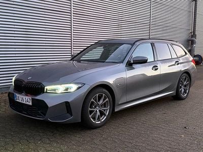 Gråmetal Brugt 2022 BMW 330e M Sport Stationcar | 389.900 kr.