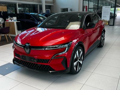 Rød/sort Brugt 2023 Renault Mégane Techno Hatchback | 224.500 kr. (Fair pris)