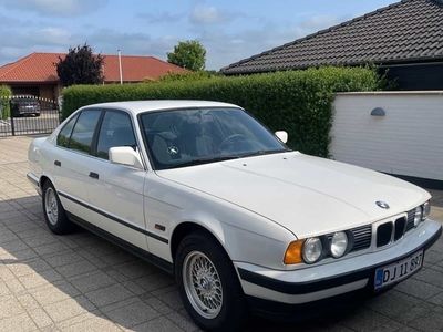 Hvid Brugt 1988 BMW 520 | 160.000 kr.