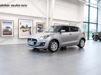 Sølvmetal Brugt 2023 Suzuki Swift Action Hatchback | 169.990 kr. (Lidt for dyr)