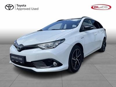 Pearl white Brugt 2018 Toyota Auris Touring Sports Stationcar | 164.900 kr. (Lidt for dyr)