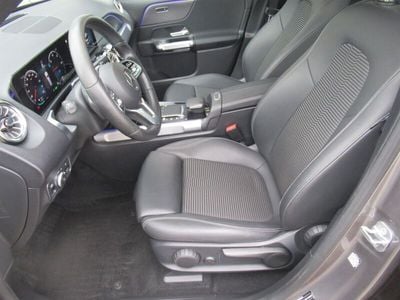 Mountaingrå metallak Brugt 2023 Mercedes EQB250 SUV | 269.990 kr.