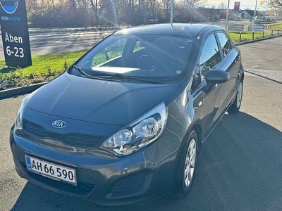 Grå Brugt 2013 Kia Rio MPV | 40.000 kr. (God pris)