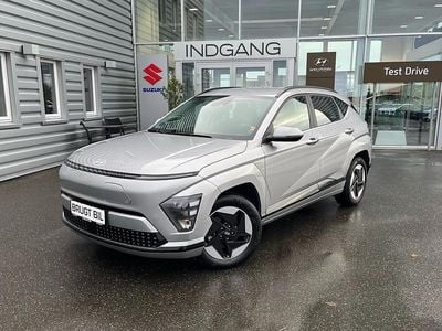 Shimmering silver metallic Brugt 2024 Hyundai Kona Essential SUV | 244.900 kr. (Dyr)