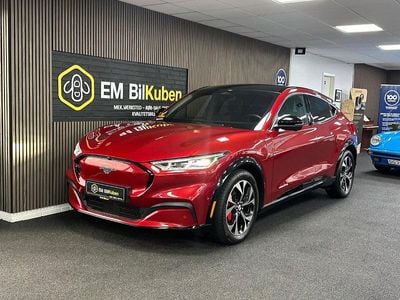 Bordeauxmetal Brugt 2022 Ford Mustang Mach-E Extended Range SUV | 249.900 kr. (God pris)
