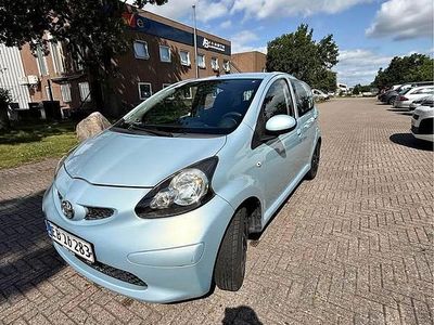 Grå Brugt 2006 Toyota Aygo Hatchback | 20.000 kr.