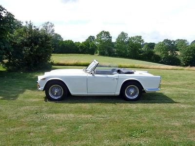 Brugt Triumph TR4 105 HK (77 kW) 1965 Cabriolet