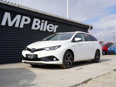 Hvid Brugt 2018 Toyota Auris Hybrid H2 Stationcar | 134.800 kr. (Fair pris)