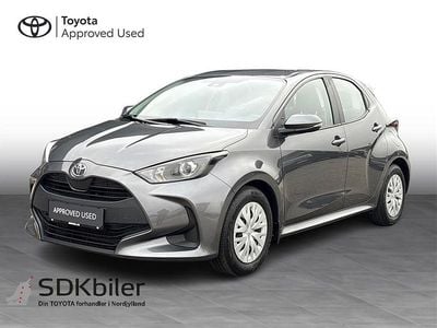 Koksgrå Brugt 2022 Toyota Yaris Hatchback | 139.900 kr. (Dyr)