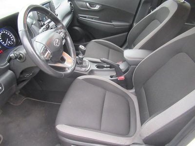 Hvid Brugt 2020 Hyundai Kona Life Plus SUV | 134.990 kr. (God pris)