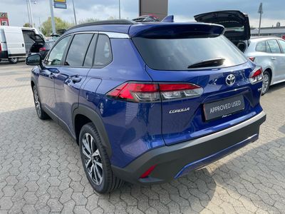 Cobalt blue Ny 2024 Toyota Corolla Cross Comfort SUV | 384.990 kr. (Dyr)
